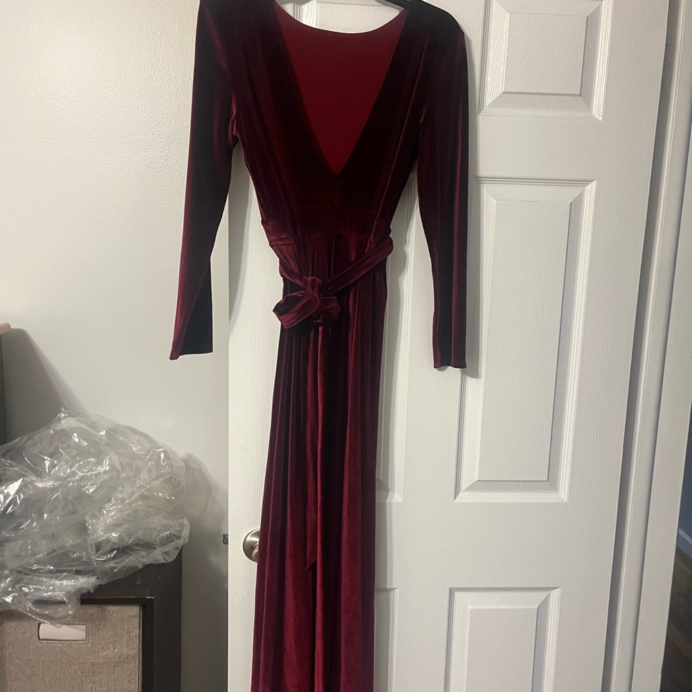 Elegant DesirCouture Burgundy Velvet Maxi Dress